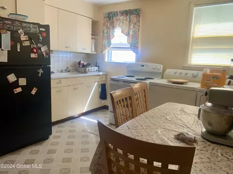 119 Mcclellan St, Schenectady, NY 12304 photo 5