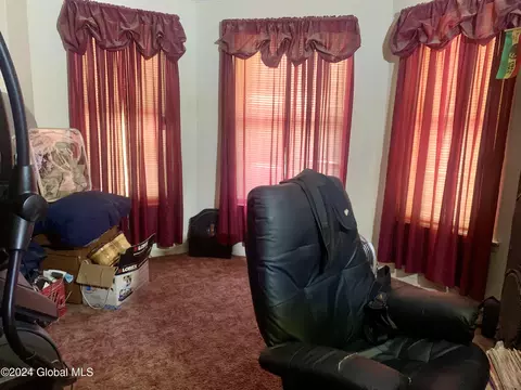 119 Mcclellan St, Schenectady, NY 12304 photo 6