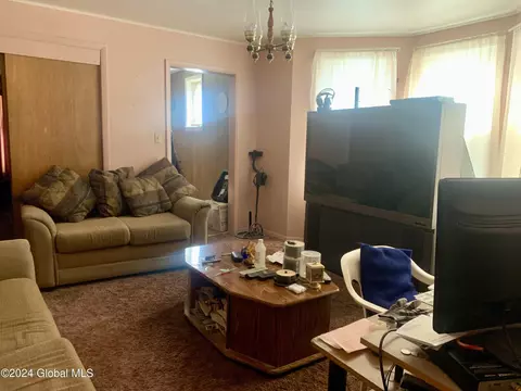 119 Mcclellan St, Schenectady, NY 12304 photo 4