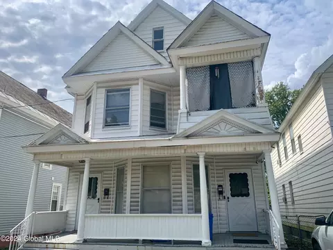 119 Mcclellan St, Schenectady, NY 12304