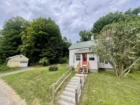 15 Prouty Rd, Granville, NY 12832