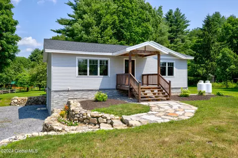 43 Goodman Rd, Fort Ann, NY 12827