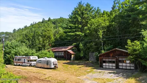 790 Glen-athol Rd, Warrensburg, NY 12885