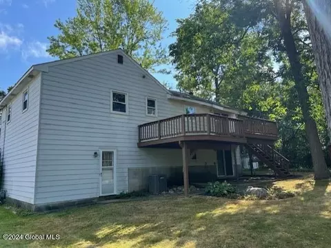 1144 Hendrickson Ave, Schenectady, NY 12309 photo 23