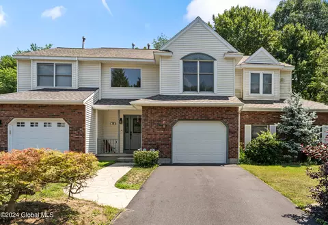 18 Woodside Dr, Clifton Park, NY 12065