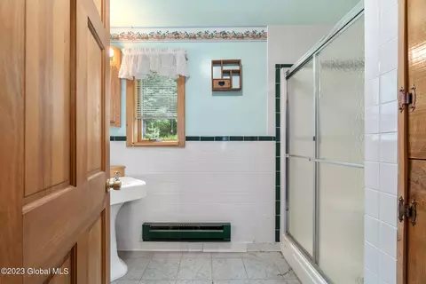 Bath - 123 Shippee Rd, Corinth, NY 12822 photo 3 of 3