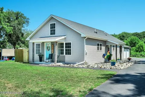 121 Linden South St, Mechanicville, NY 12118
