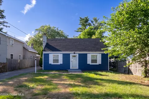 6 Pfeil Ave, Albany, NY 12205