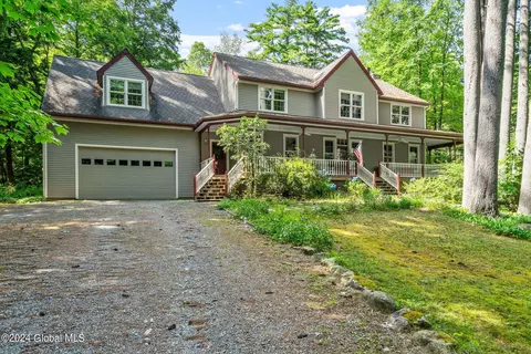 74 Cotherman Dr, Lake George, NY 12845