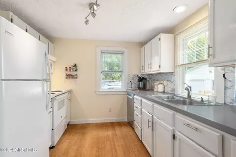 162 Macarthur Ave, Cobleskill, NY 12043 photo 11