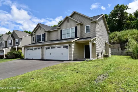 57 Lona Ln, Rensselaer, NY 12144