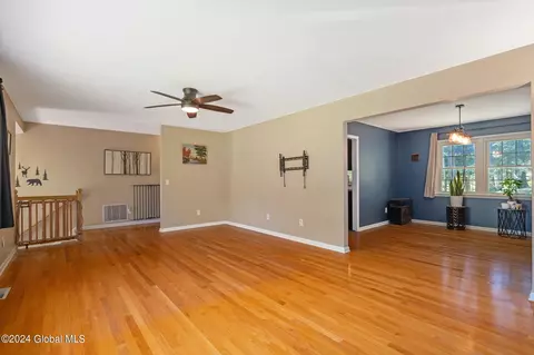 117 Overlook Dr, Cobleskill, NY 12043 photo 4