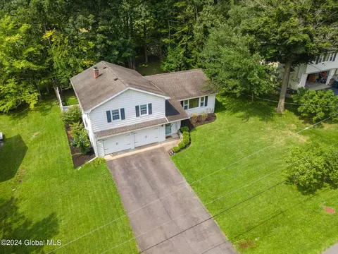117 Overlook Dr, Cobleskill, NY 12043 photo 3