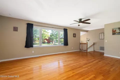 117 Overlook Dr, Cobleskill, NY 12043 photo 5