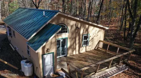 107 Summit St, Gloversville, NY 12078