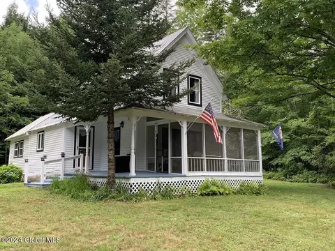 2330 Hoffman Rd, Schroon Lake, NY 12870