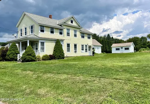 43 Van Dyke Ave, Amsterdam, NY 12010
