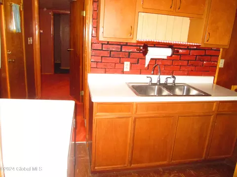511 Chiswell Rd, Schenectady, NY 12304 photo 12