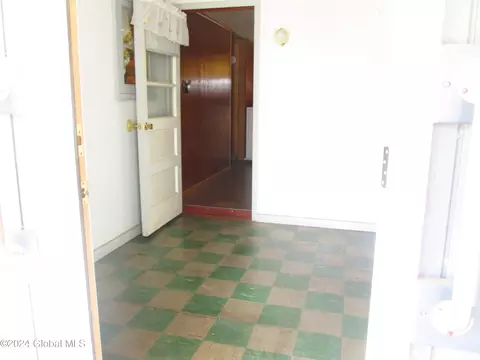 511 Chiswell Rd, Schenectady, NY 12304 photo 14