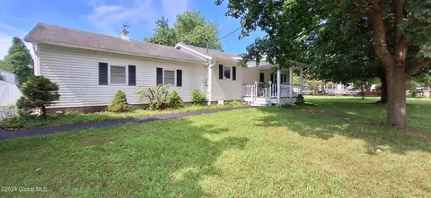 20 Jones Ave, Hudson Falls, NY 12839