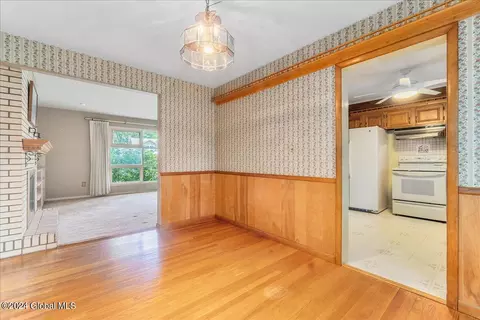 162 Willow Ln, Glenville, NY 12302 photo 13