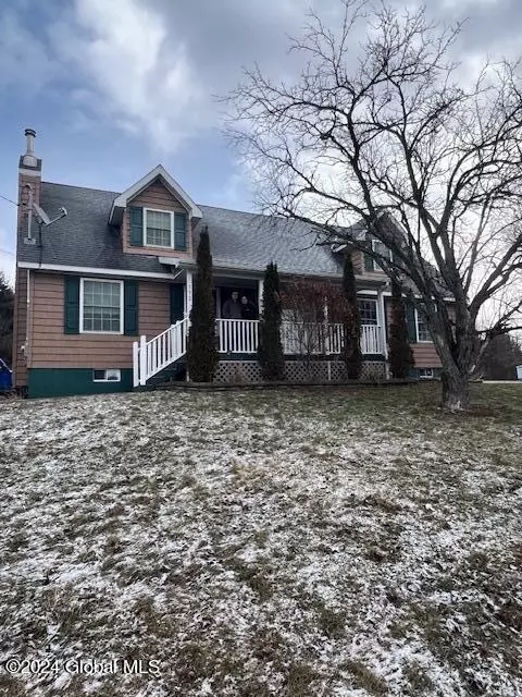 192 Maple Ave, Johnstown, NY 12095