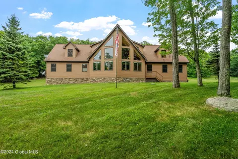 87 Horsehill Rd, Northville, NY 12134