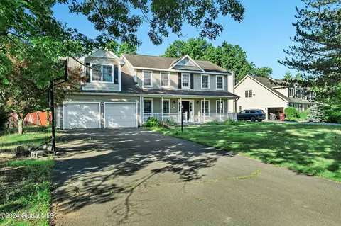 27 Torrey Pnes, Clifton Park, NY 12065