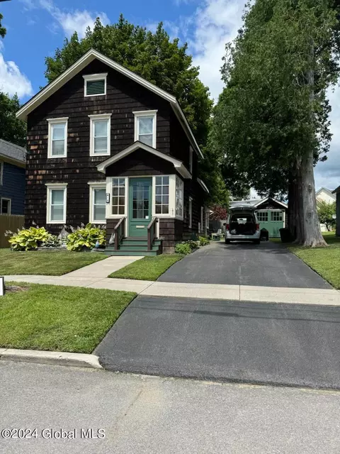 5 E Madison Ave, Johnstown, NY 12095
