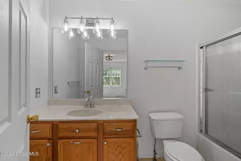 36 Raylinsky Ln # A, Mechanicville, NY 12118 photo 24