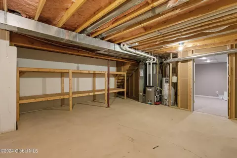 36 Raylinsky Ln # A, Mechanicville, NY 12118 photo 49
