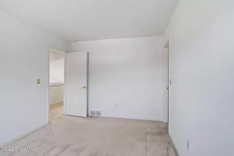 36 Raylinsky Ln # A, Mechanicville, NY 12118 photo 42