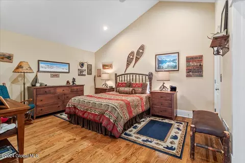 Bedroom - 31 Abbey Rd, Delmar, NY 12054 photo 3 of 6