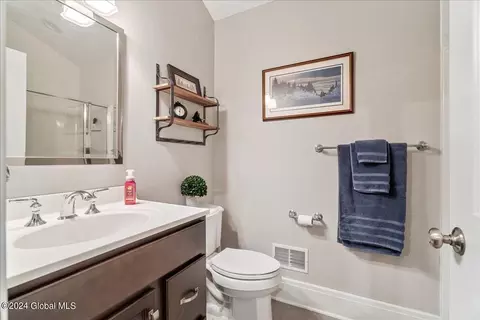 Bath - 31 Abbey Rd, Delmar, NY 12054 photo 4 of 5