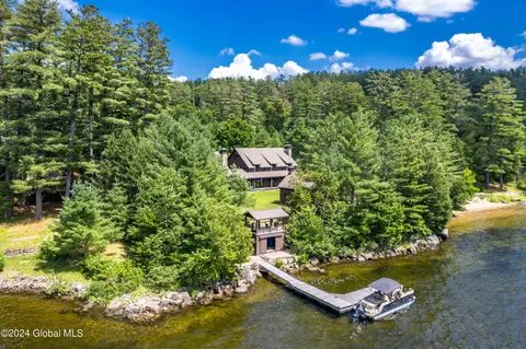 35 Redwing Way, Schroon Lake, NY 12870
