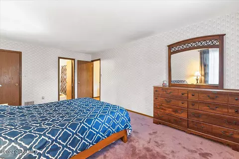 39 Warwick Way, Schenectady, NY 12309 photo 16