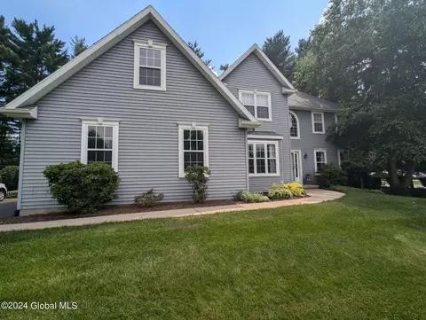 342 Jatski Dr, Ballston, NY 12020