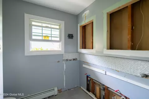 255 Marshall Ave, Schenectady, NY 12304 photo 22