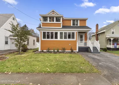 9 Coleman Ave, Hudson Falls, NY 12839