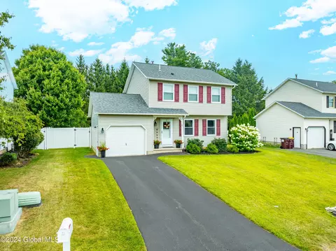 10 Corina Ct, Watervliet, NY 12189