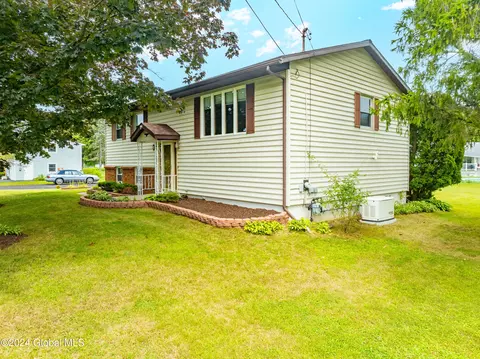23 Sage Rd, Waterford, NY 12188