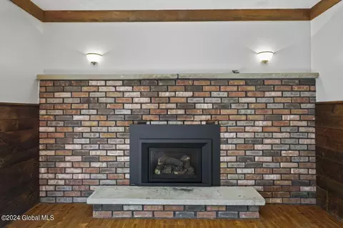 Living - 1246 Coplon Ave, Schenectady, NY 12309 photo 8 of 8
