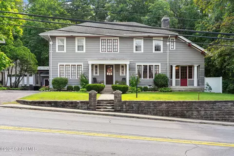 235 Market St, Amsterdam, NY 12010