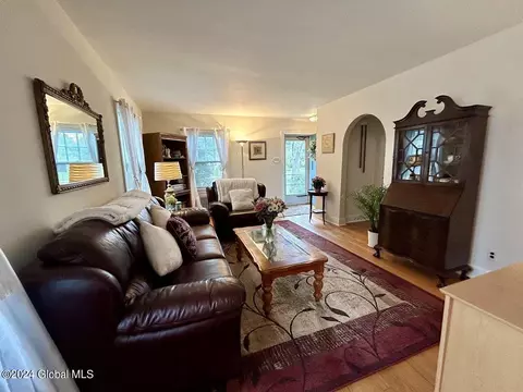 215 Broad St, Scotia, NY 12302 photo 6