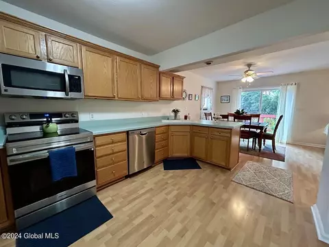 215 Broad St, Scotia, NY 12302 photo 9