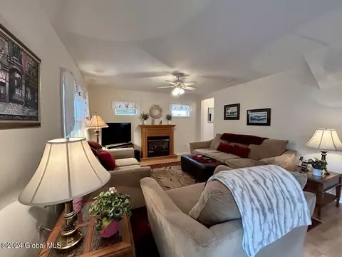 215 Broad St, Scotia, NY 12302 photo 16