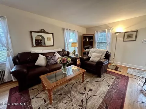 215 Broad St, Scotia, NY 12302 photo 4