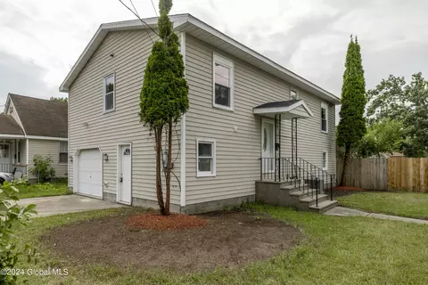 3260 Wells Ave, Schenectady, NY 12304