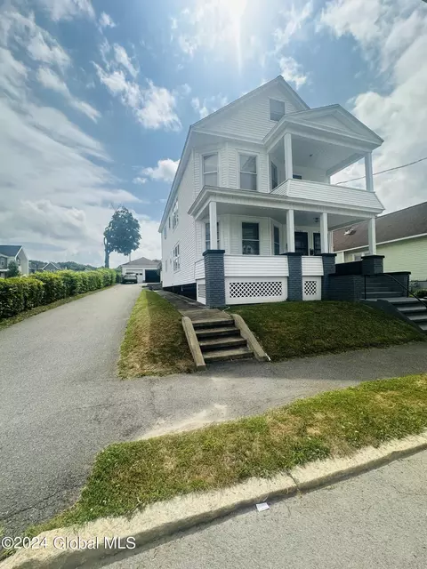 2178 Van Vranken Ave, Schenectady, NY 12308