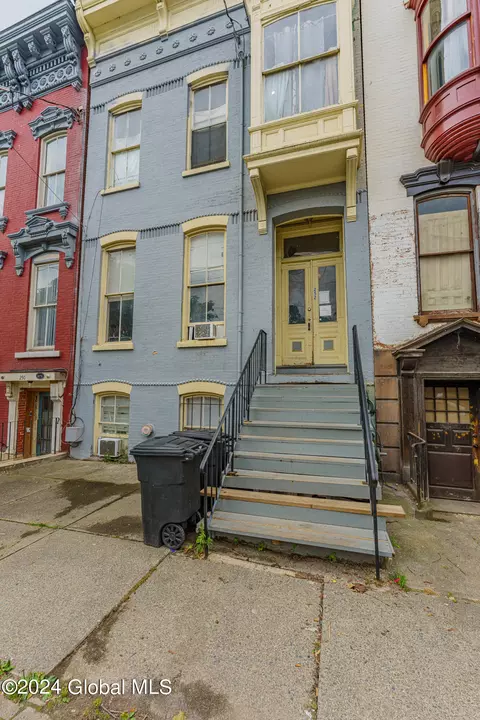 252 Clinton Ave, Albany, NY 12210